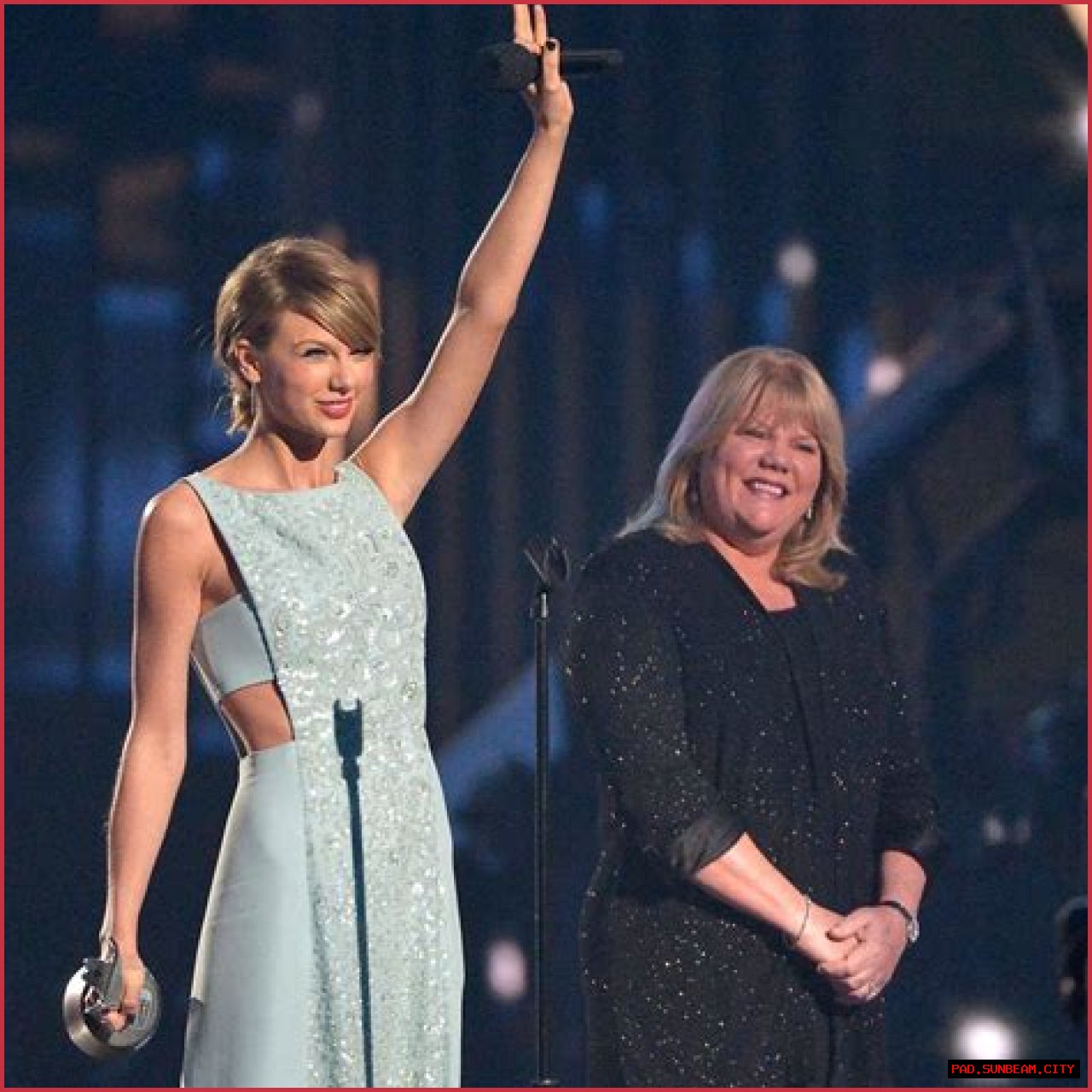Are Taylor Swift's Parents Going To Remarry? The Inside Scoop